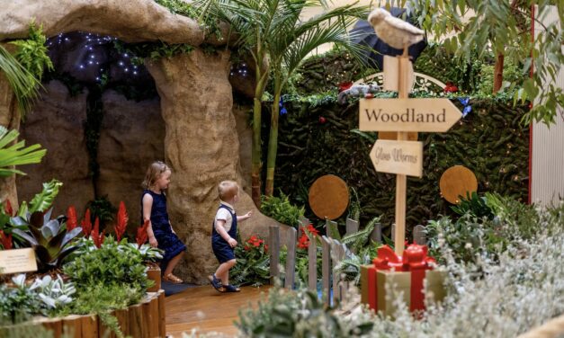 Last days to Visit Santa’s Secret Garden